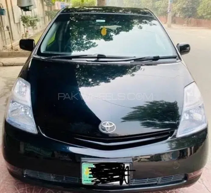 Toyota Prius 2005 for sale in Lahore