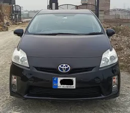 Toyota Prius S 1.8 2013 for Sale