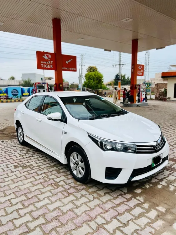 Toyota Corolla 2015 for Sale in Jhang Image-1