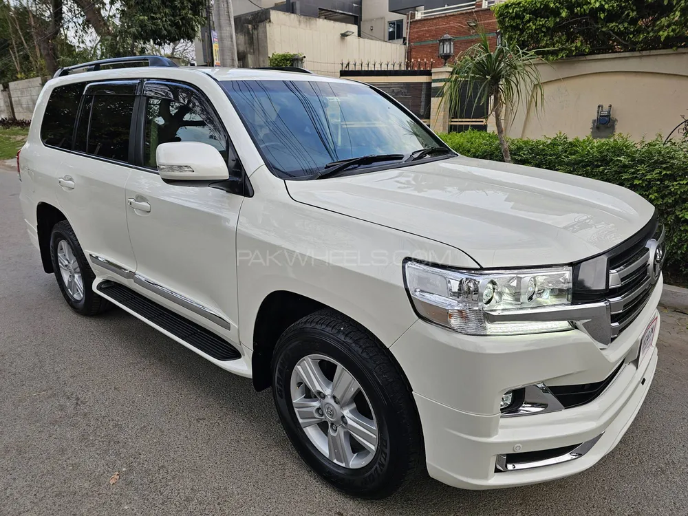 Toyota Land Cruiser 2013 for sale in Lahore