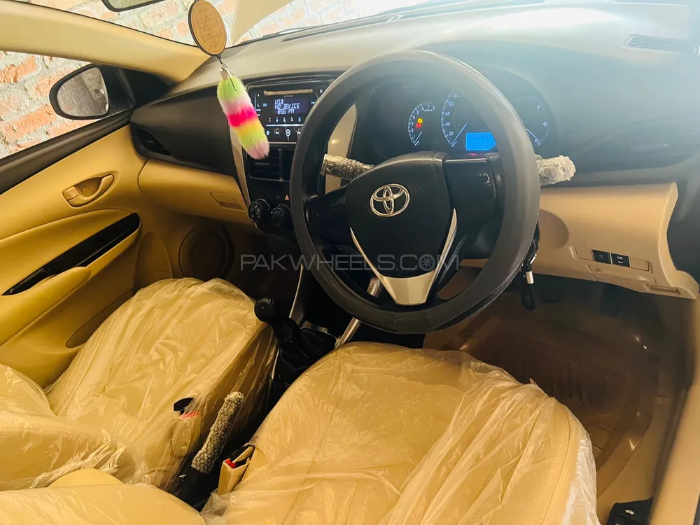 Toyota Yaris 2021 for Sale in Faqirwali Image-1