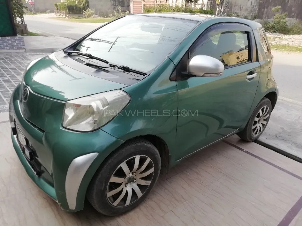 Toyota iQ 2008 for Sale in Lahore Image-1