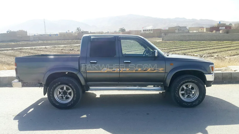 Toyota Hilux 1992 for Sale in Quetta Image-1