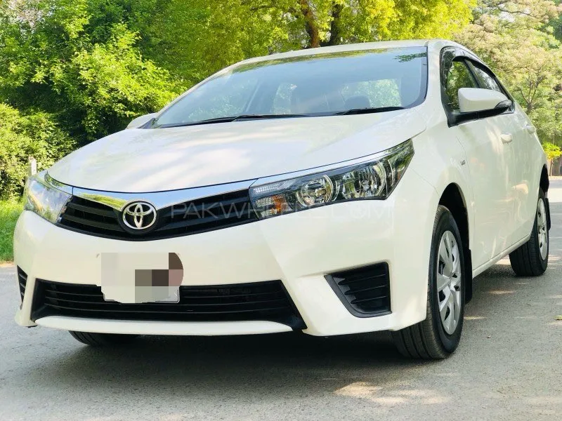 Toyota Corolla 2015 for Sale in Rawat Image-1