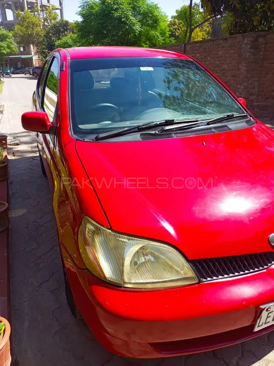 Toyota Platz 2000 for sale in Lahore