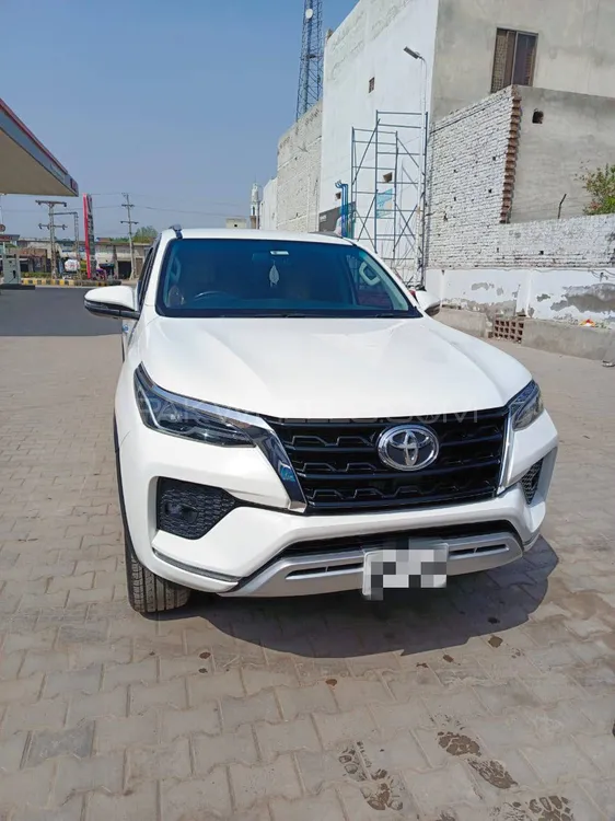 Toyota Fortuner 2021 for Sale in Sheikhupura Image-1