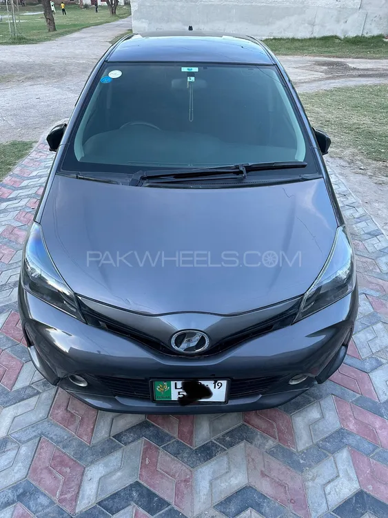 Toyota Vitz 2015 for Sale in Sargodha Image-1