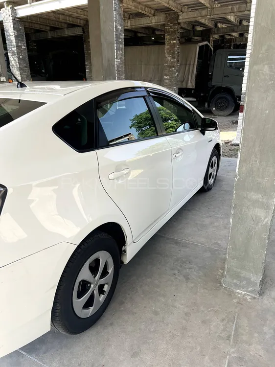 Toyota Prius 2015 for sale in Mangla
