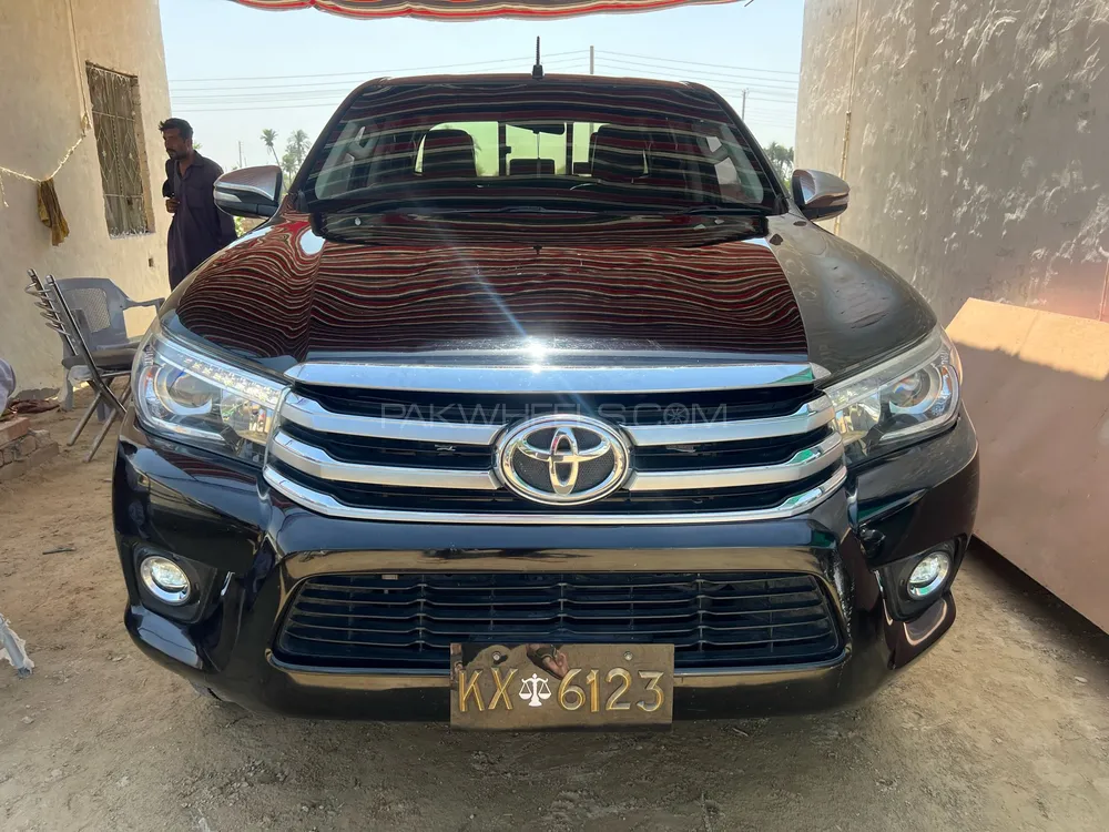 Toyota Hilux 2018 for Sale in Khairpur Image-1