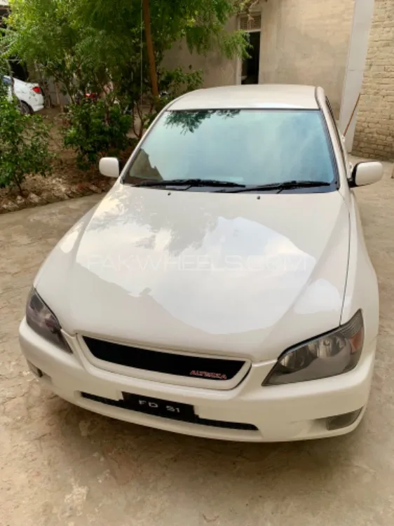 Toyota Altezza 2000 for Sale in Sargodha Image-1