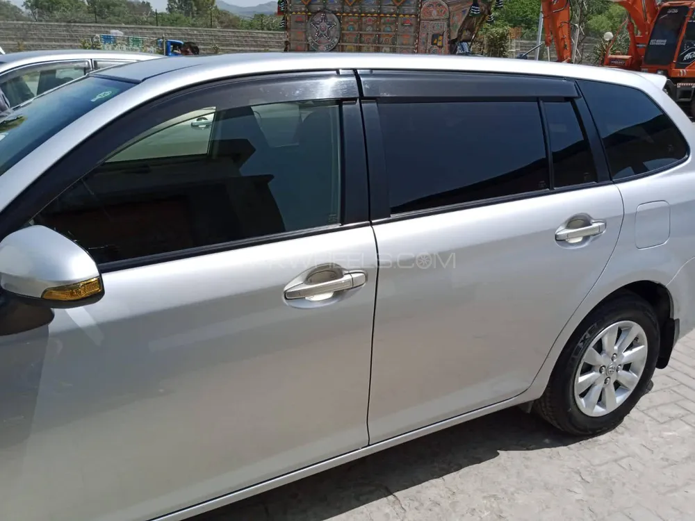 Toyota Corolla Fielder 2014 for sale in Taxila