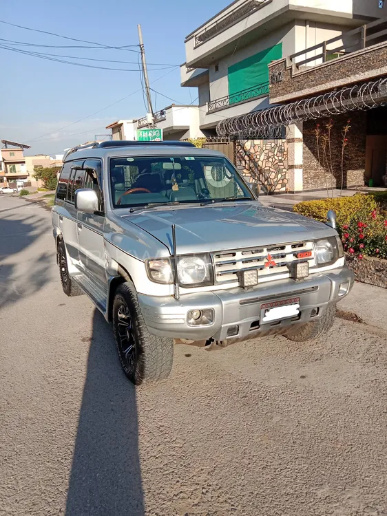 Mitsubishi Pajero 1998 for Sale in Rawalpindi Image-1