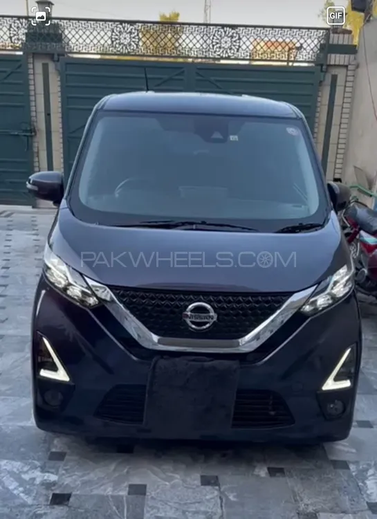 Nissan Dayz Highway Star 2019 for Sale in Faisalabad Image-1