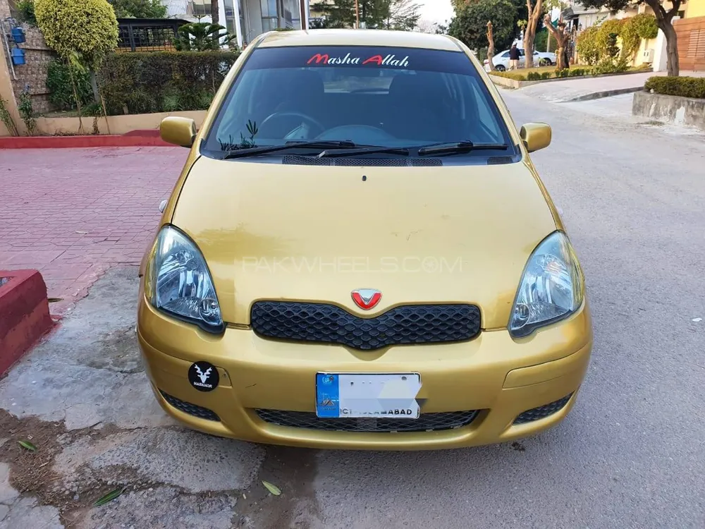 Toyota Vitz 2001 for Sale in Islamabad Image-1