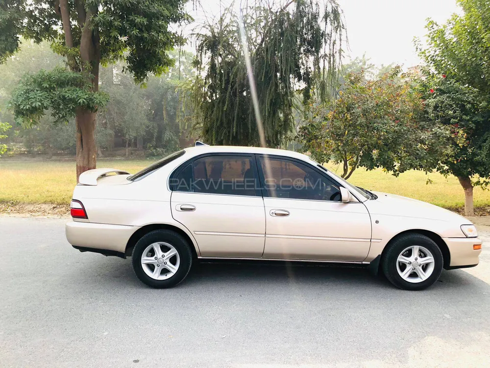 Toyota Corolla 1993 for sale in Sahiwal