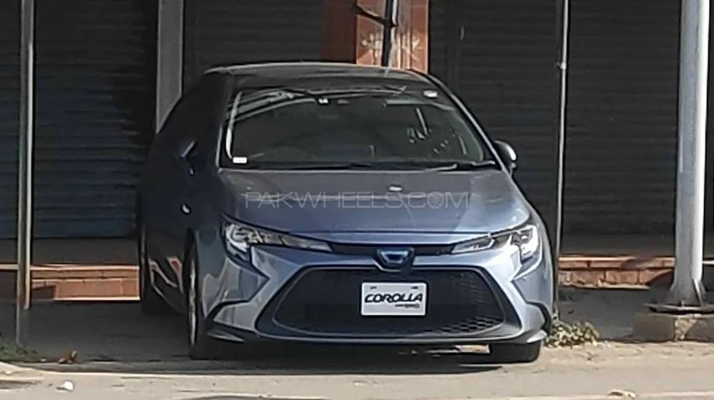 Toyota Corolla Hybrid 2020 for Sale in Karachi Image-1