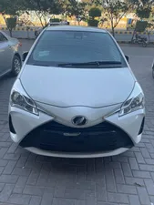 Toyota Vitz F Smart Stop Package  2018 for Sale