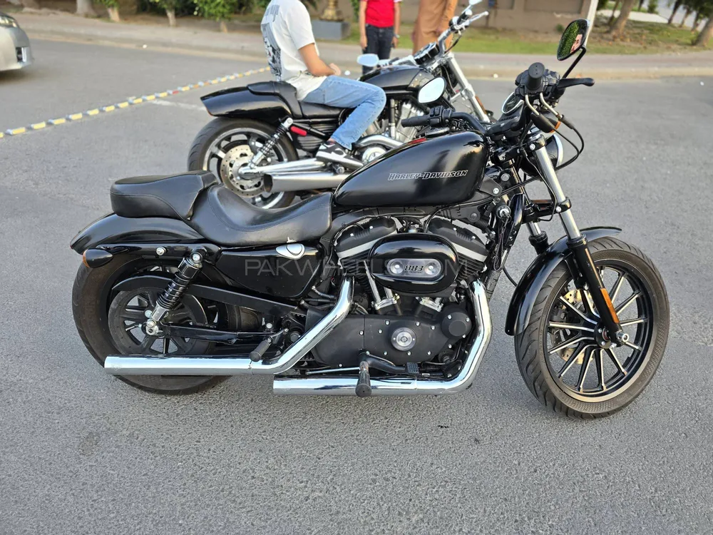 Harley Davidson Iron 883 2010 for Sale Image-1