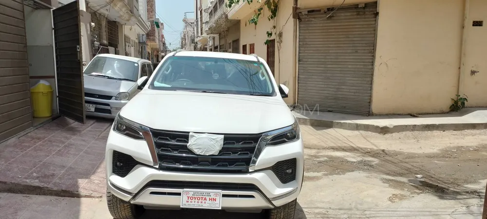 Toyota Fortuner 2023 for Sale in Sahiwal Image-1