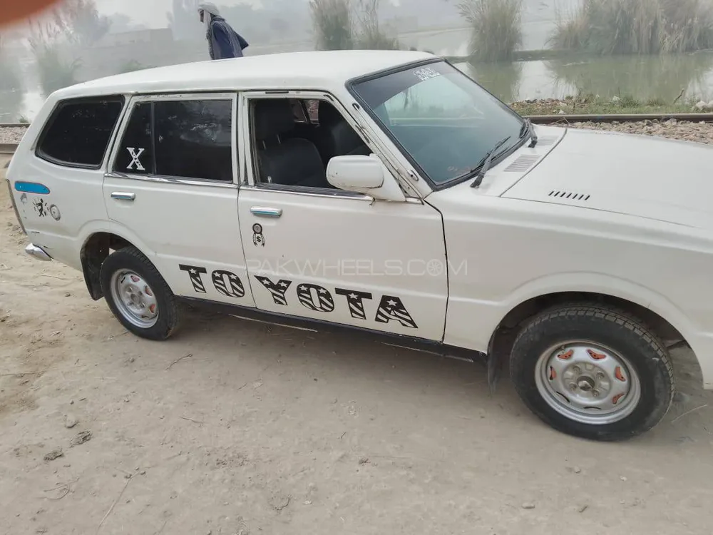 Toyota Corolla 1977 for Sale in D.G.Khan Image-1