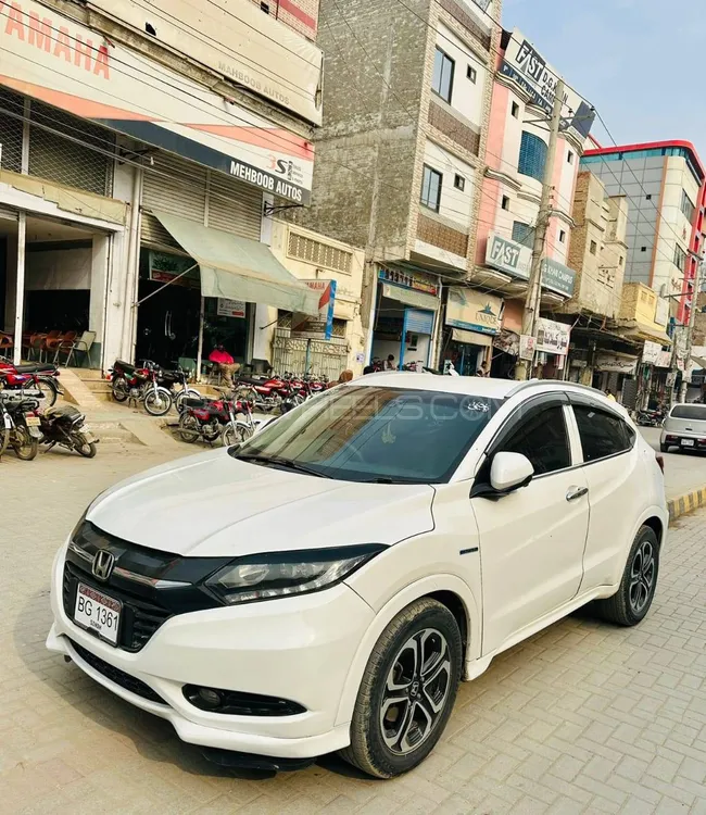 Honda Vezel 2014 for Sale in Jampur Image-1