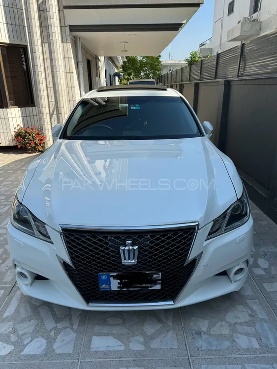 Toyota Crown 2013 for Sale in Islamabad Image-1
