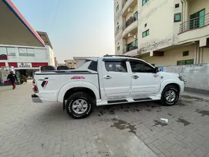 Toyota Hilux SR5 2009 for Sale