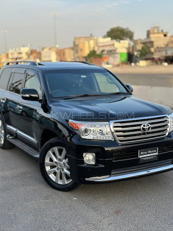 Toyota Land Cruiser 2013 for sale in Lahore