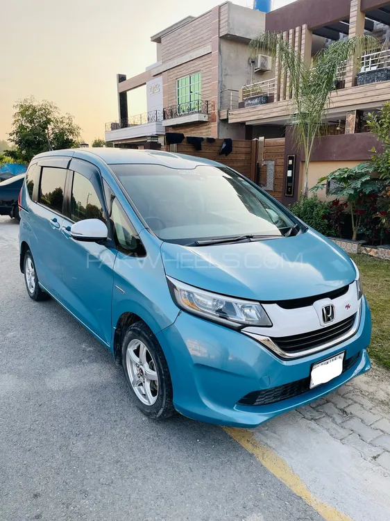 Honda Freed 2022 for Sale in Lahore Image-1