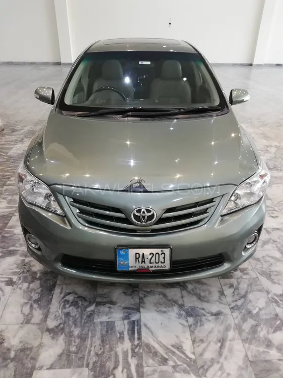 Toyota Corolla 2011 for Sale in Sambrial Image-1