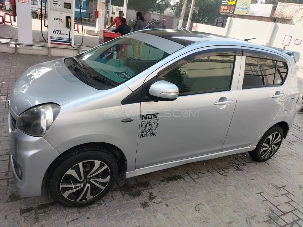 Toyota Pixis Epoch 2015 for Sale in Bahawalpur Image-1