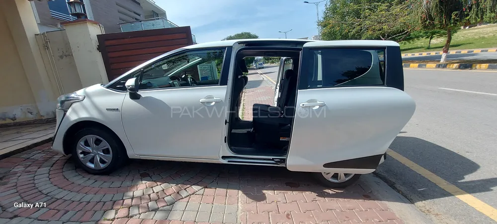 Toyota Sienta 2019 for sale in Islamabad