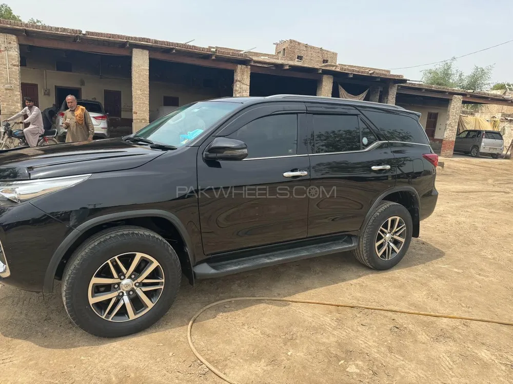 Toyota Fortuner 2021 for sale in Karachi