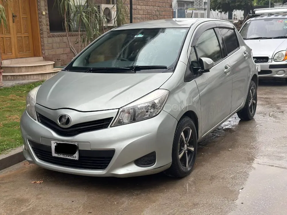 Toyota Vitz 2013 for Sale in Rawalpindi Image-1