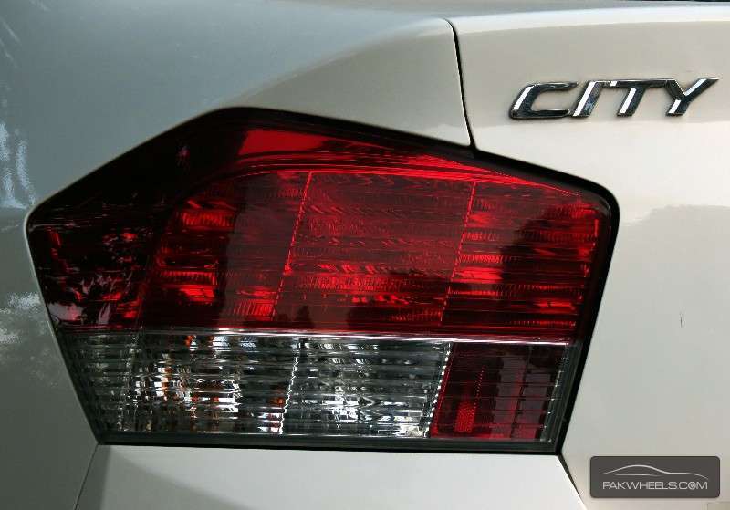 Honda City - 2009 White Arrow Honda City - 2009 White Arrow Image-5