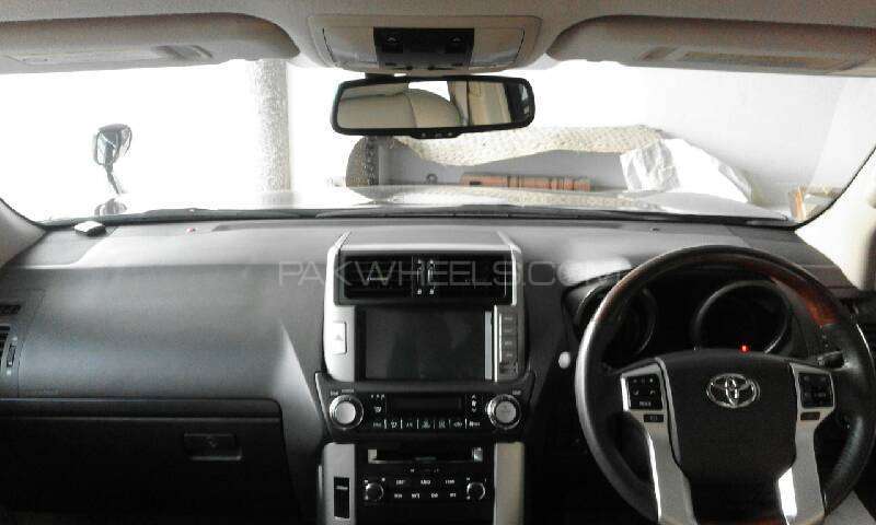 Toyota Prado - 2010  Toyota Prado - 2010  Image-15