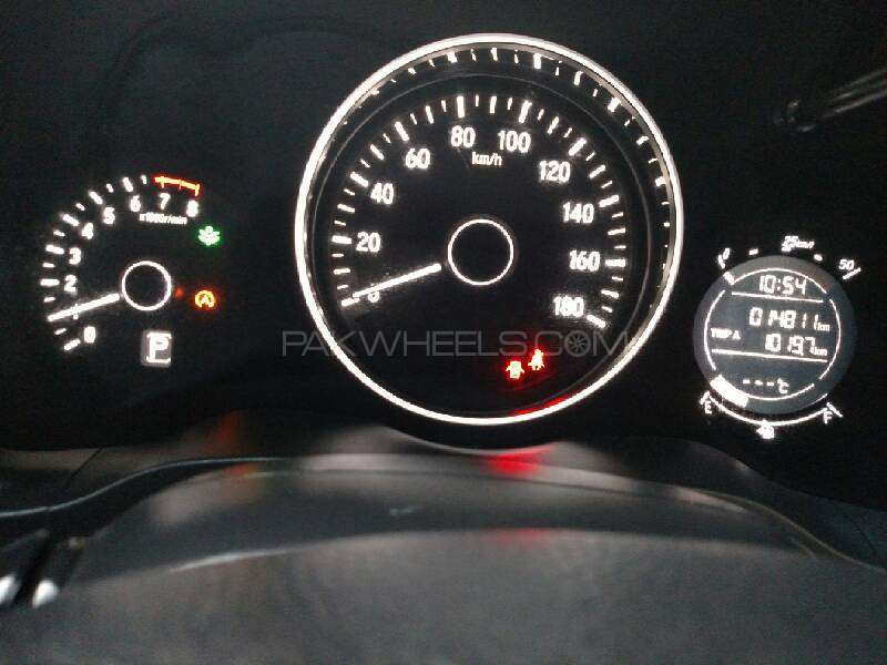 Honda Vezel - 2015 Japanese beauty Honda Vezel - 2015 Japanese beauty Image-3