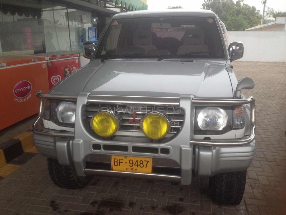 Mitsubishi Pajero - 1996 Beast Image-1