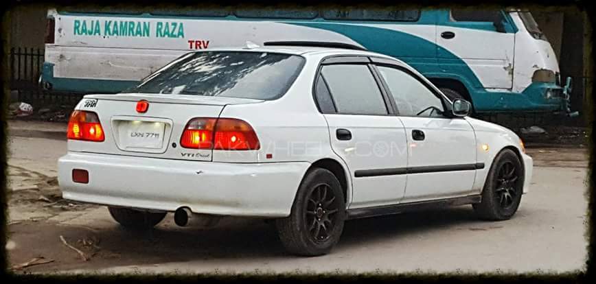 Honda Civic - 1999  Image-1