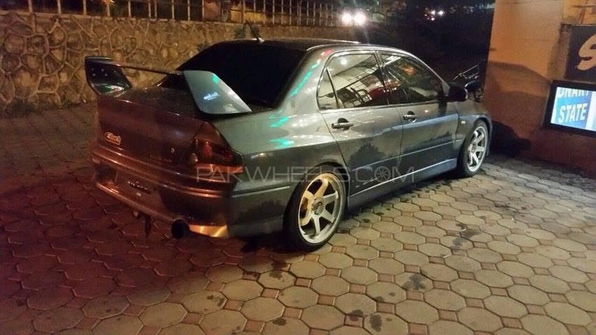 Mitsubishi Lancer Evolution X - 2005  Mitsubishi Lancer Evolution X - 2005  Image-5
