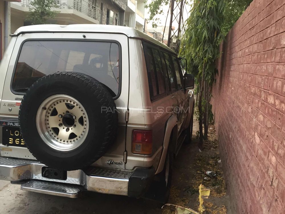 Mitsubishi Pajero - 1990  Mitsubishi Pajero - 1990  Image-6