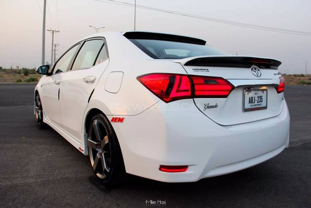 Toyota Corolla - 2016  Toyota Corolla - 2016  Image-2