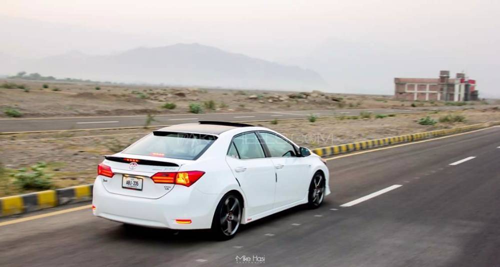 Toyota Corolla - 2016  Toyota Corolla - 2016  Image-3