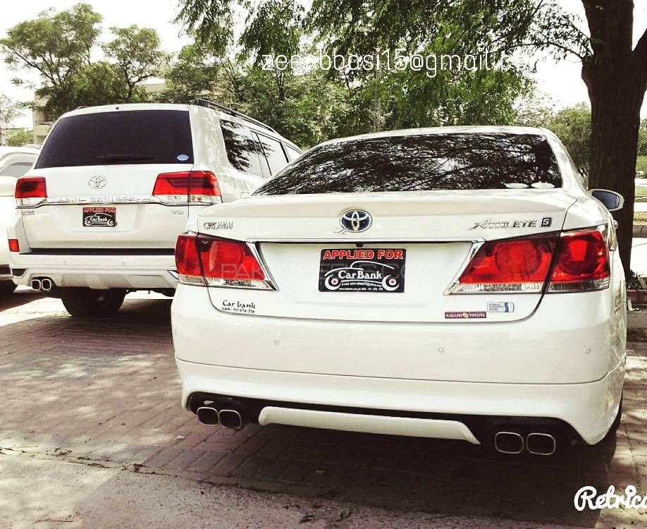 Toyota Crown - 2013  Toyota Crown - 2013  Image-3