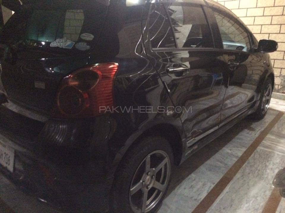 Toyota Vitz - 2007  Toyota Vitz - 2007  Image-2