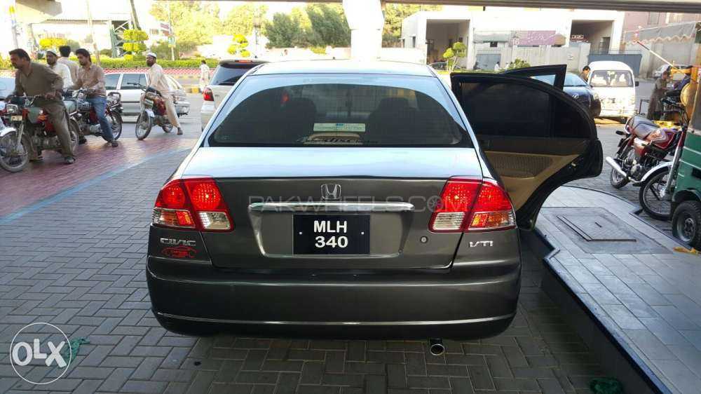 Honda Civic - 2005  Honda Civic - 2005  Image-4