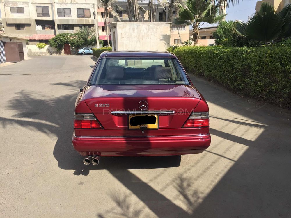 Mercedes Benz E Class - 1994 Linda Mercedes Benz E Class - 1994 Linda Image-9