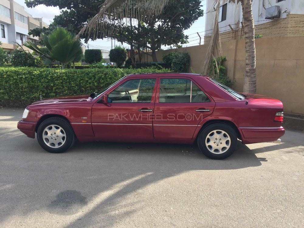 Mercedes Benz E Class - 1994 Linda Mercedes Benz E Class - 1994 Linda Image-11