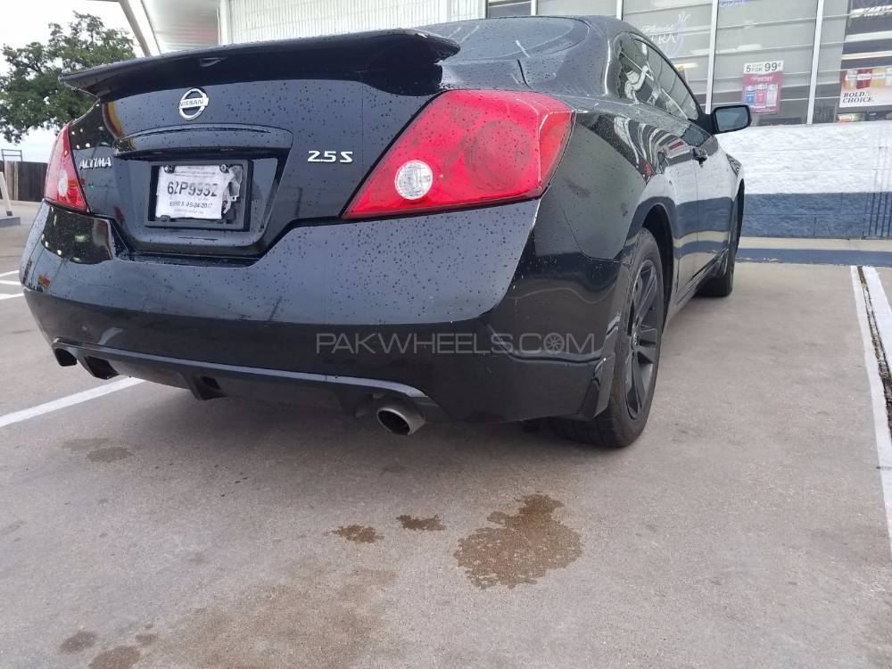 Nissan Z Series - 2010  Nissan Z Series - 2010  Image-3