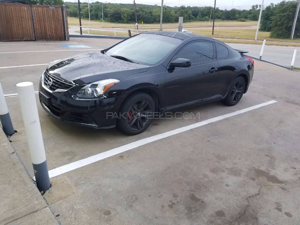 Nissan Z Series - 2010  Nissan Z Series - 2010  Image-4